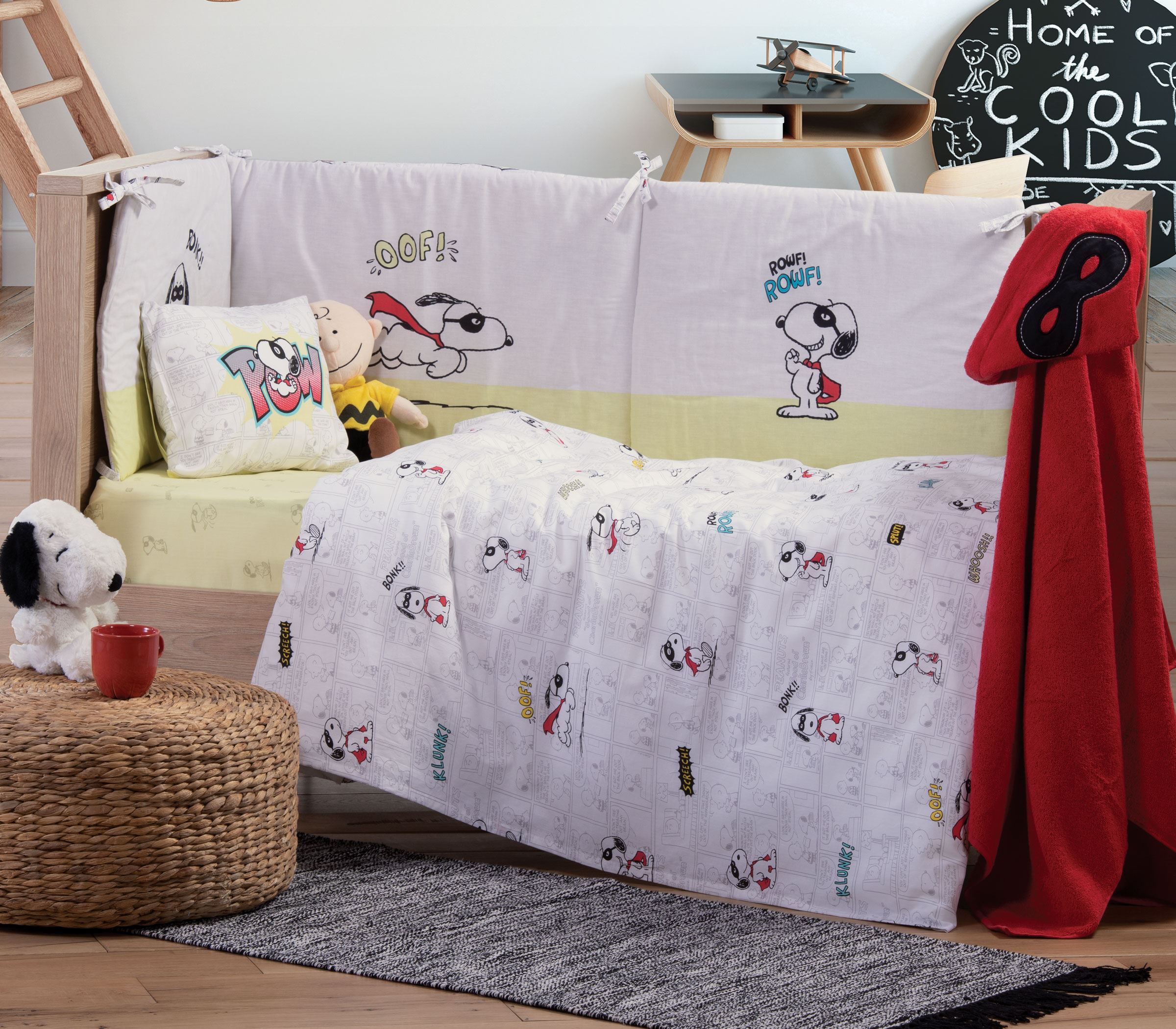 COTTON BED BUMPER SNOOPY MASKED HERO