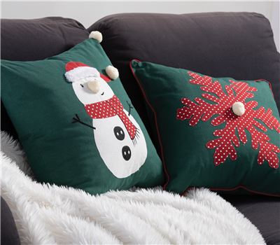 CHRISTMAS DECORATIVE CUSHION HAPPY SNOWFLAKE 45X45 1