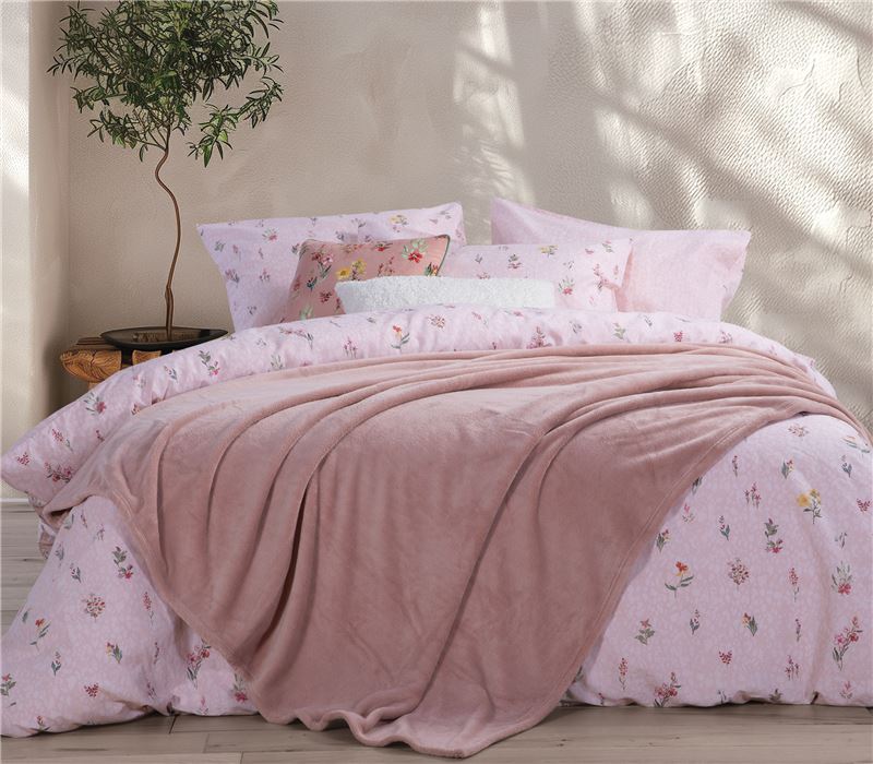 NEW! QUEEN SIZE FLEECE BLANKET COSY