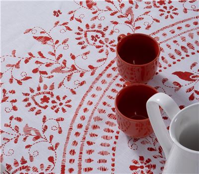 CHRISTMAS TABLECLOTH CELEBRATION 140X180 2